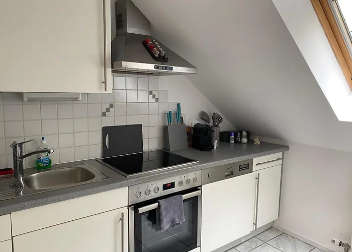 Modern Bahnhofsnaehe Appartement Linz